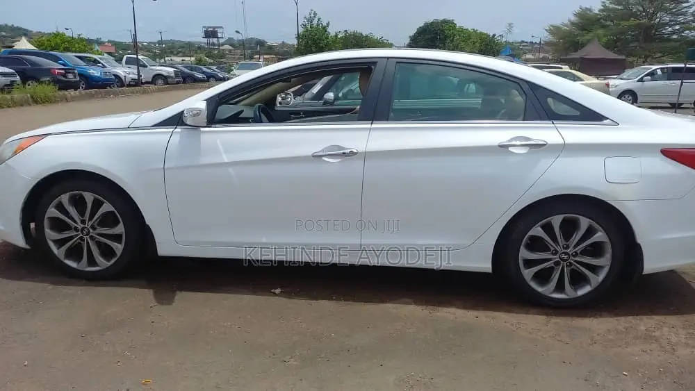 Hyundai Sonata 2012 White