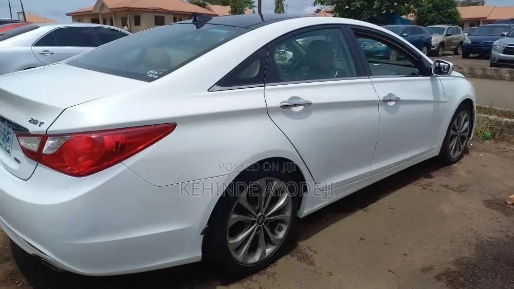 Hyundai Sonata 2012 White
