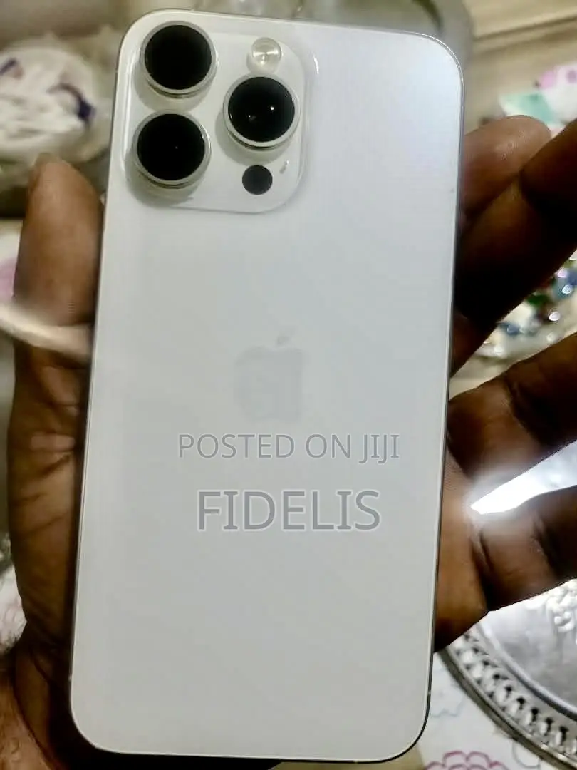 Apple iPhone 15 Pro Max 256 GB White