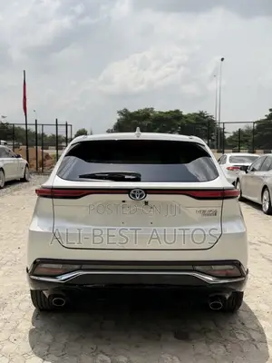 Toyota Venza Limited 2022 White