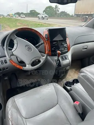 Toyota Sienna 2006 Silver