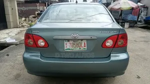 Toyota Corolla LE 2005 Green