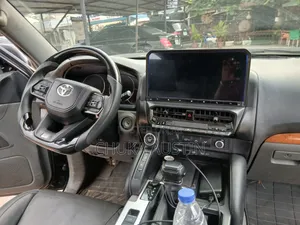 Toyota Land Cruiser Prado 4.0 2023 Black