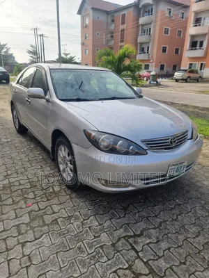 Toyota Camry 2.4 XLE 2005 Silver