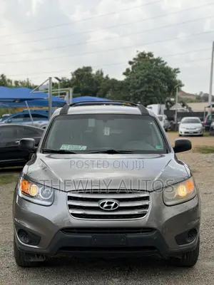 Hyundai Santa Fe GLS 2012 Gray