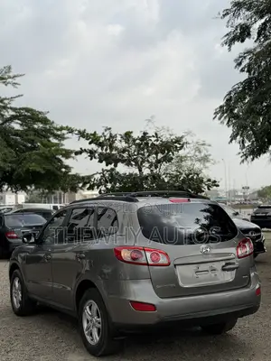 Hyundai Santa Fe GLS 2012 Gray
