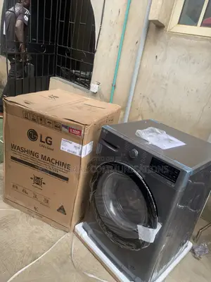 LG F4V3RYP6JE High Capacity 10.5KG Automatic Laundry Washer