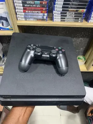 Play Station 4