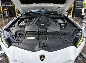 Lamborghini Urus Base 2019 White