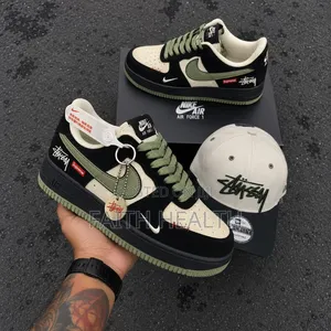 *Nike Air Force 1 X Snks*