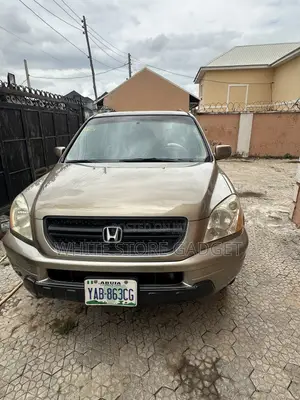 Honda Pilot 2005 Gold