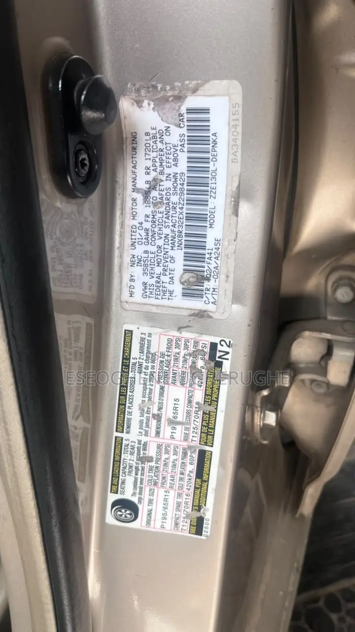 Toyota Corolla 2004 Gold
