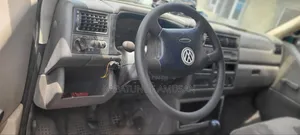 Volkswagen Transporter 2000 Green