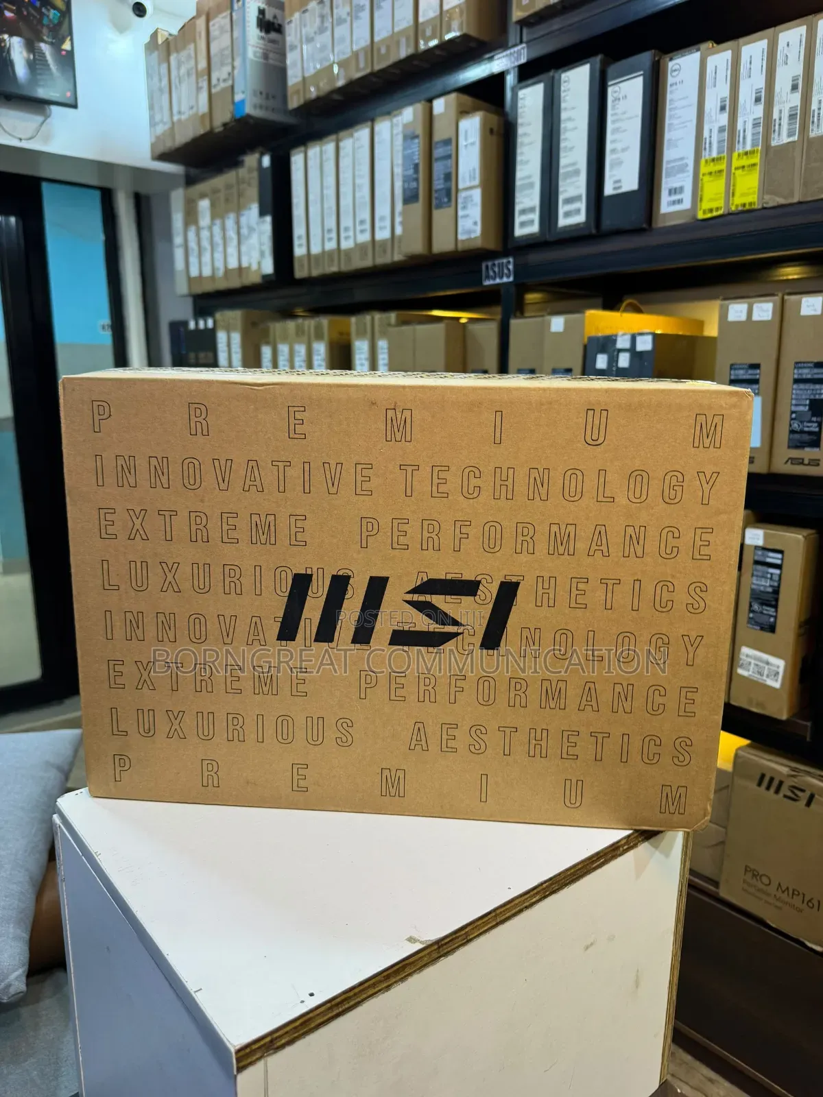 New Laptop MSI Cyborg 15 32GB Intel Core 7 SSD 1T