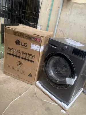 LG F4V3RYP6JE Modern 10.5KG Fabric Care Washing Machine