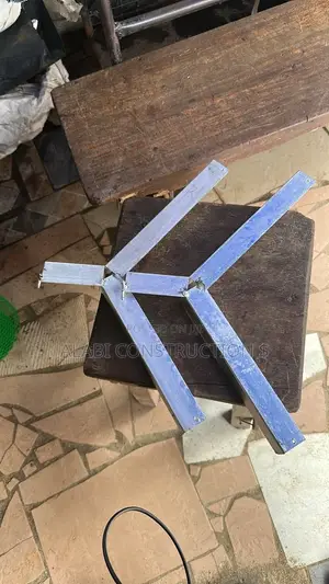 Angle Iron Razor Wire Y Post Bracket for Fence Security