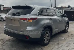 Toyota Highlander 2015 Silver