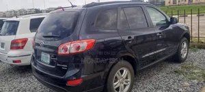 Hyundai Santa Fe 2011 Black