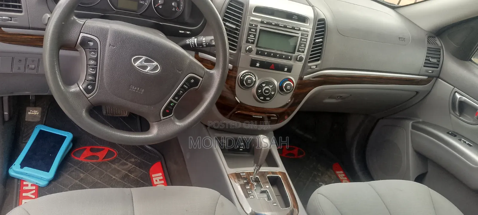 Hyundai Santa Fe 2011 Black