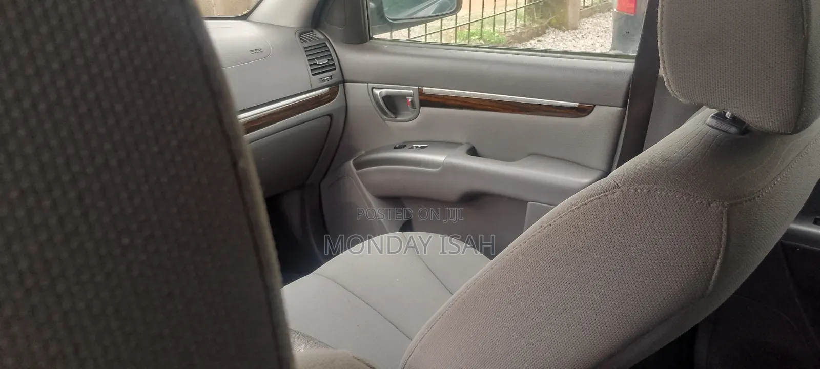Hyundai Santa Fe 2011 Black