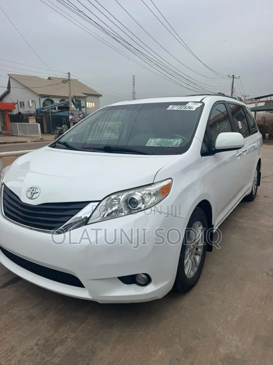 Toyota Sienna XLE 7 Passenger 2011 White
