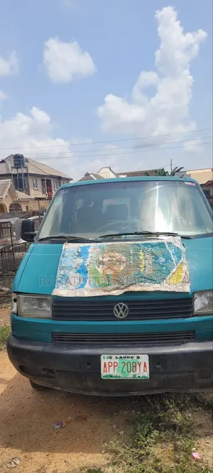 Volkswagen Transporter 2000 Green