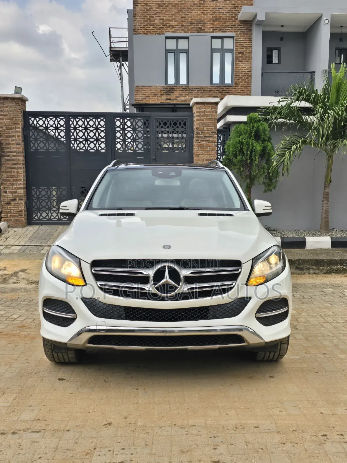 Mercedes-Benz GLE-Class 2017 White