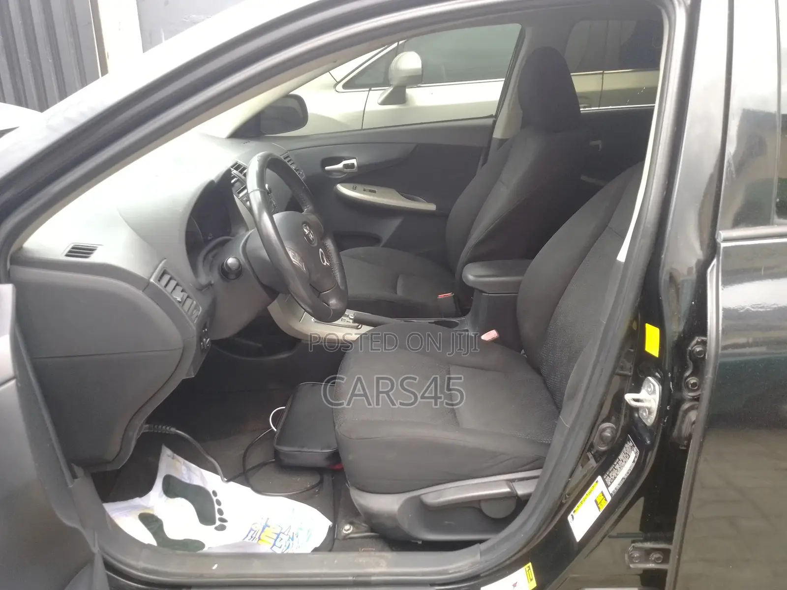 Toyota Corolla 2010 Black