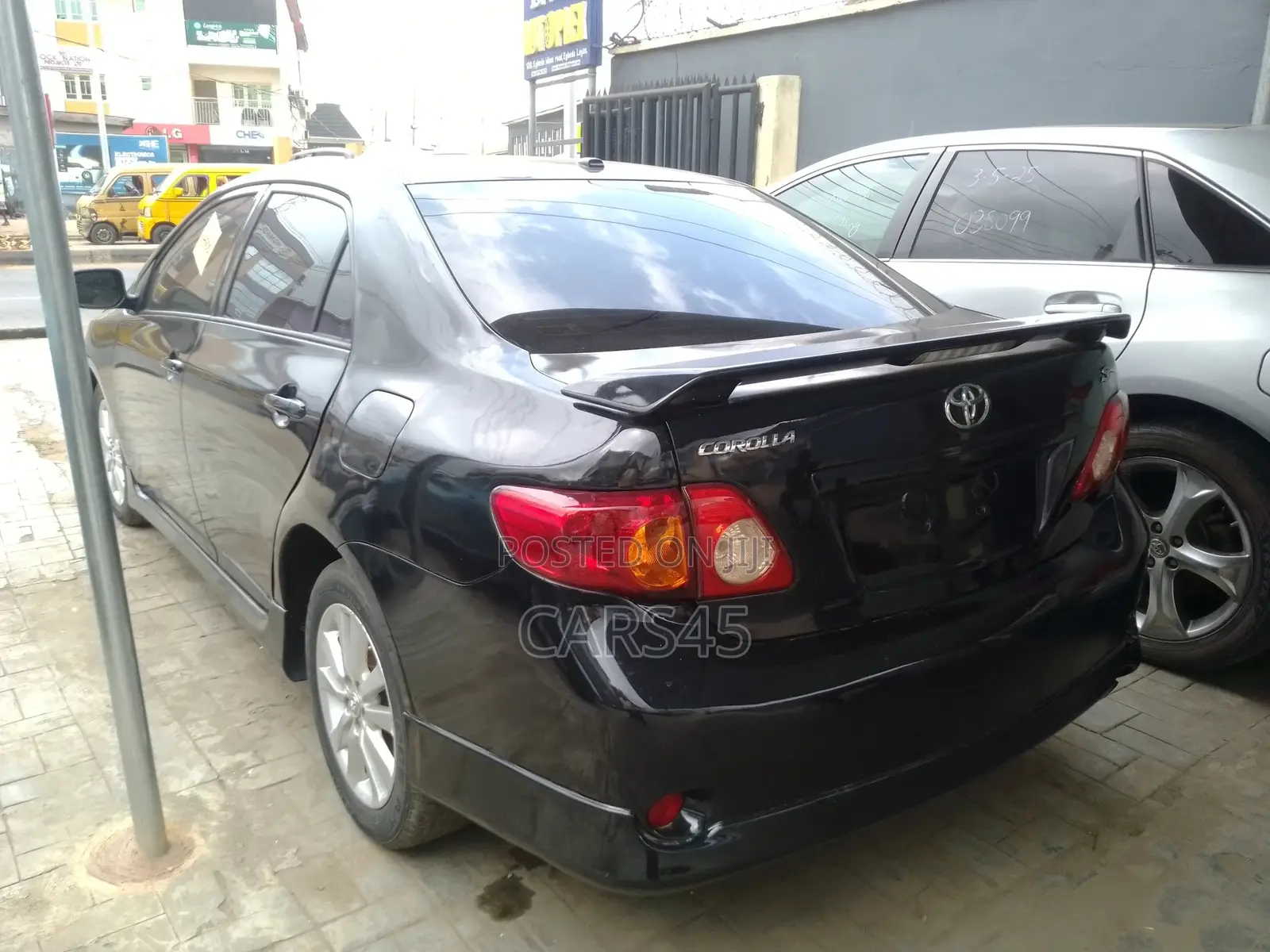 Toyota Corolla 2010 Black