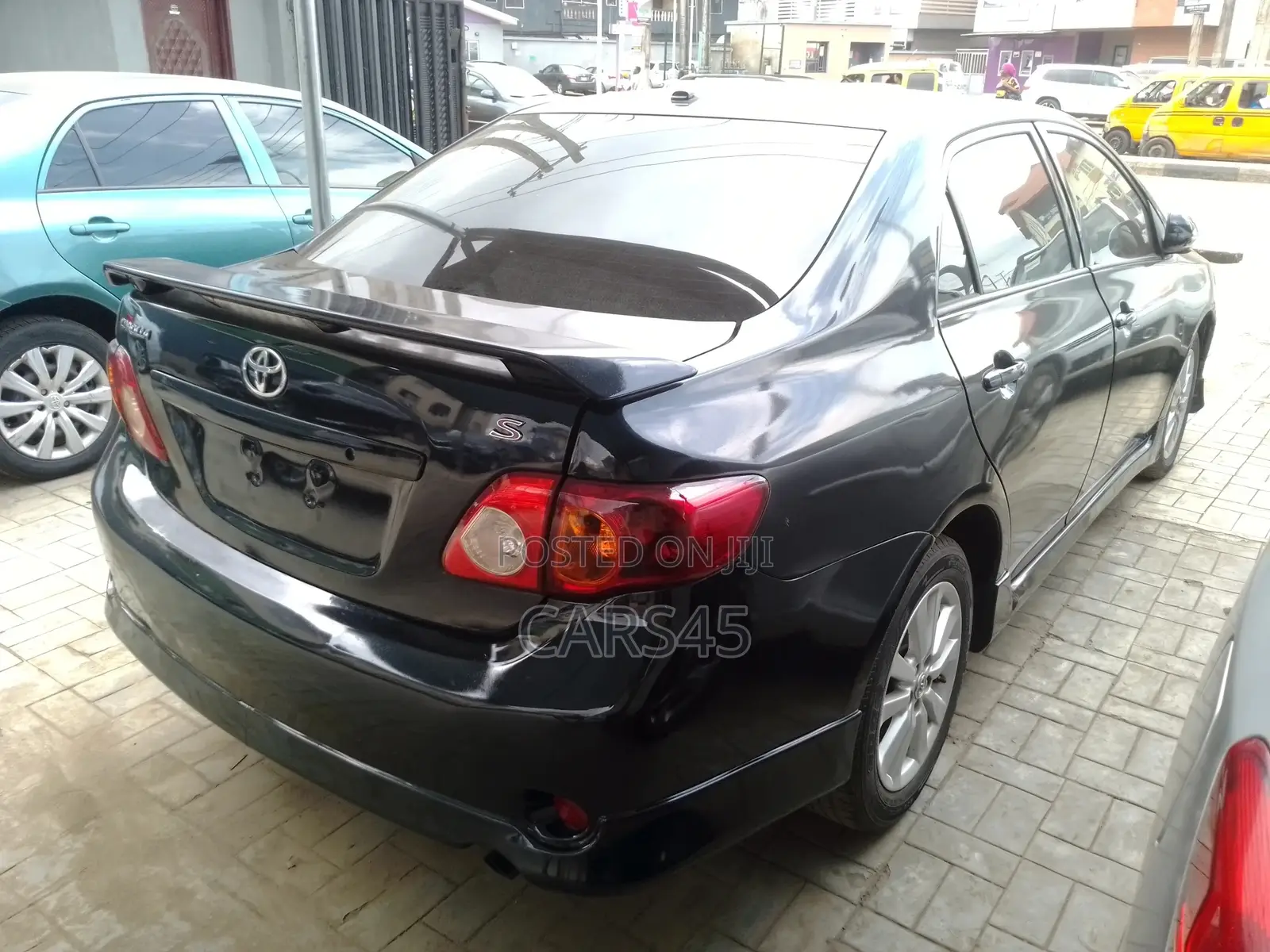 Toyota Corolla 2010 Black