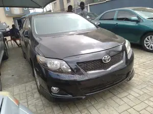 Toyota Corolla 2010 Black