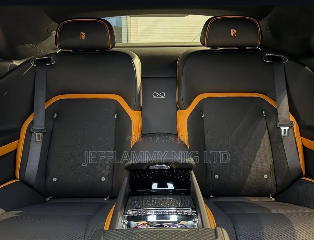 New Rolls-Royce Spectre 2026 Black