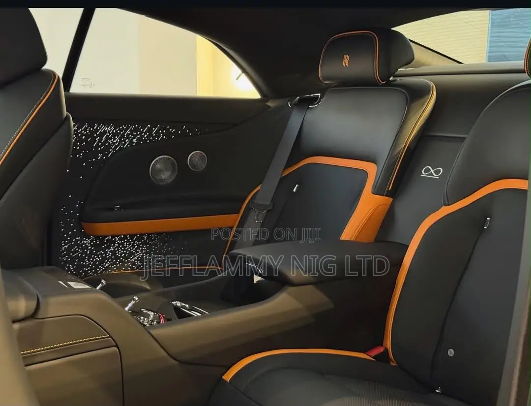 New Rolls-Royce Spectre 2026 Black