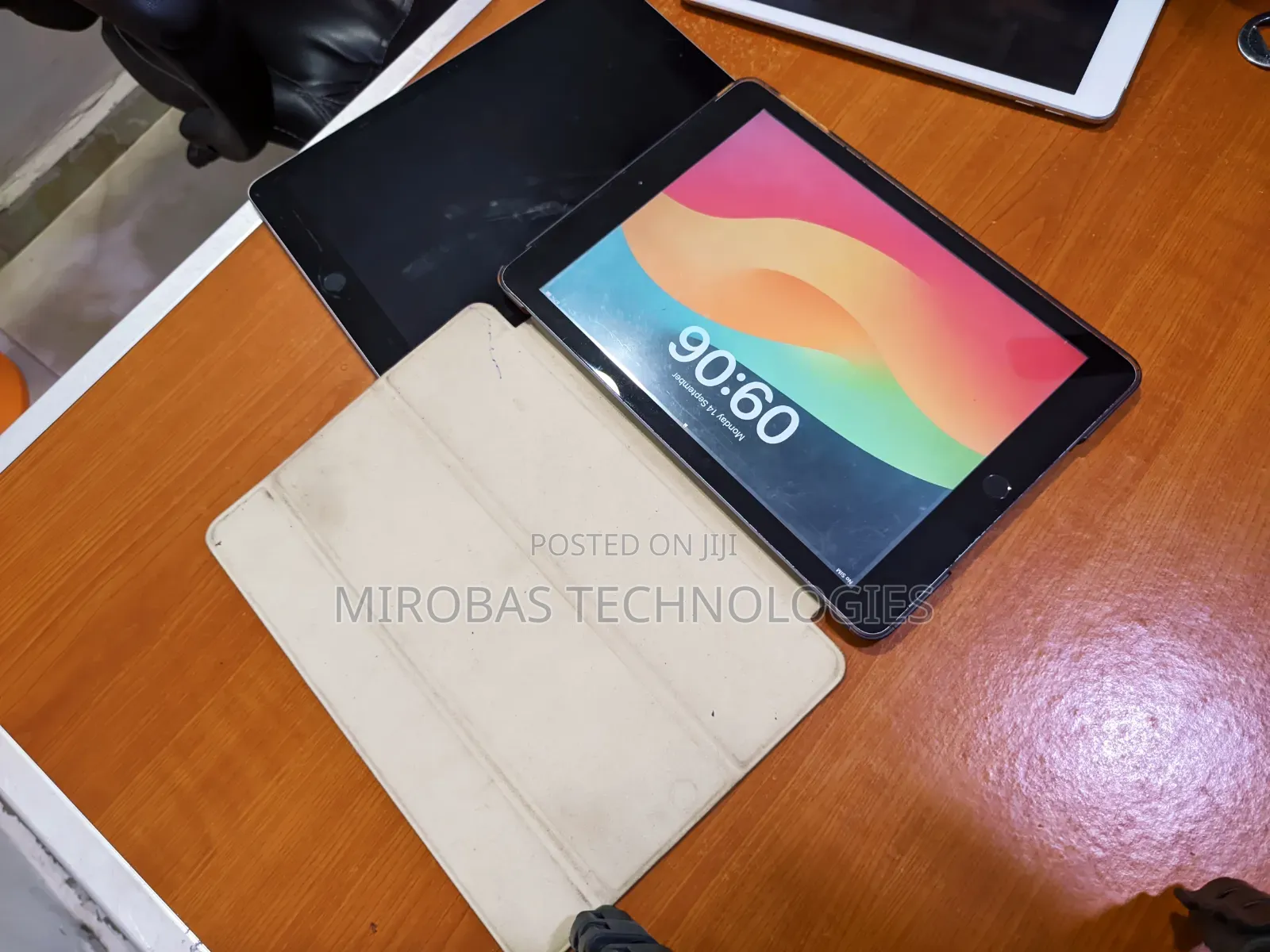 Apple iPad 5 (2022) 128 GB Gray