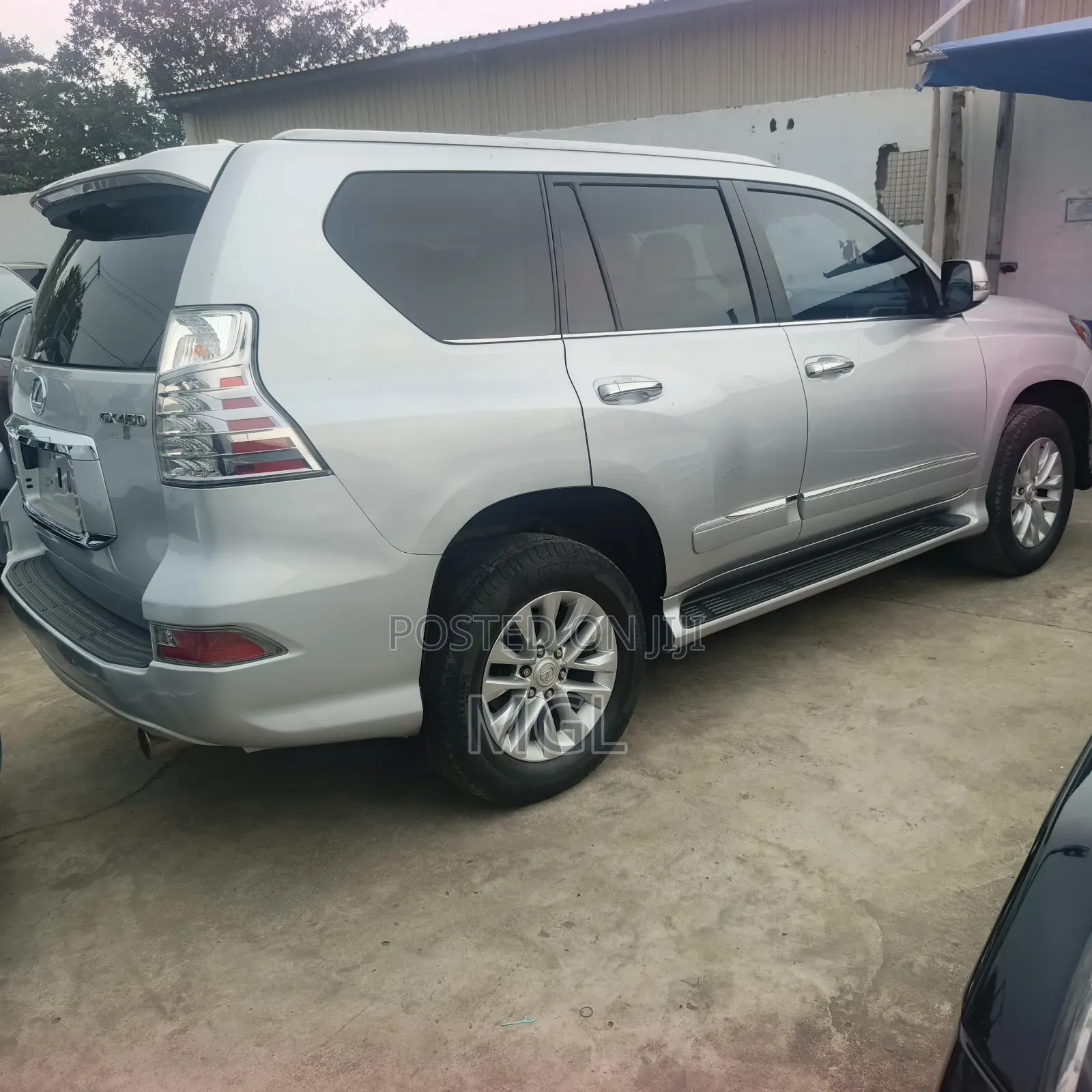 Lexus GX 460 Base 2018 Silver