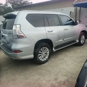 Lexus GX 460 Base 2018 Silver