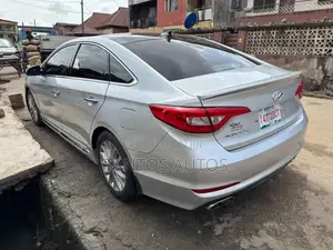 Hyundai Sonata Limited 2.0T 4dr Sedan (2.0L 4cyl Turbo 6A) 2015 Silver