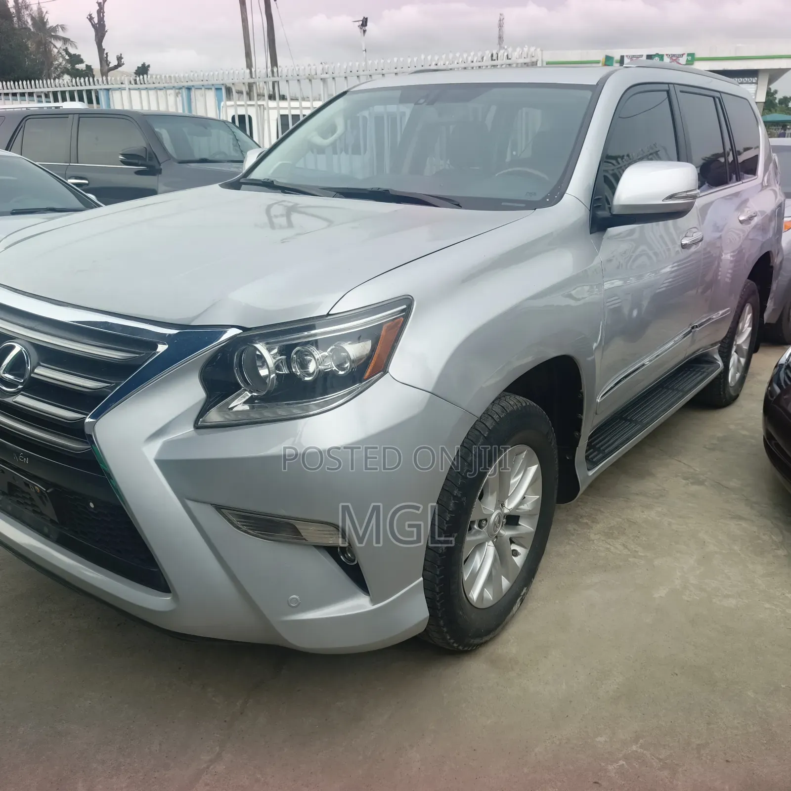 Lexus GX 460 Base 2018 Silver