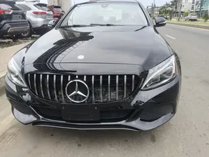 Mercedes-Benz C300 Base 4Matic Sedan AWD (2.0L 4cyl 7A) 2017 Black