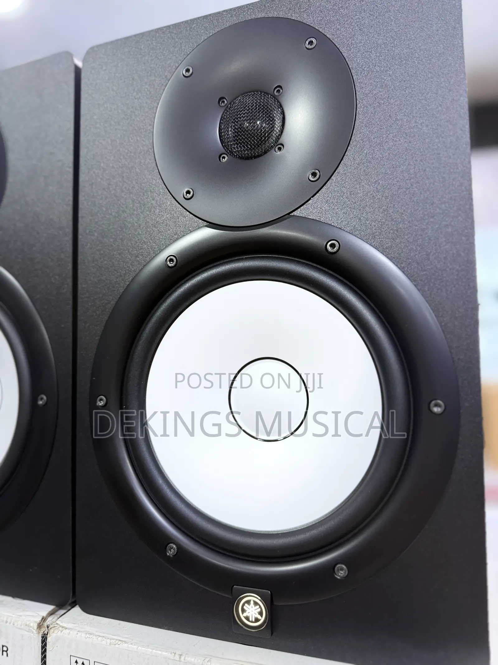 Original Yamaha HS8 Powered Studio Monitors