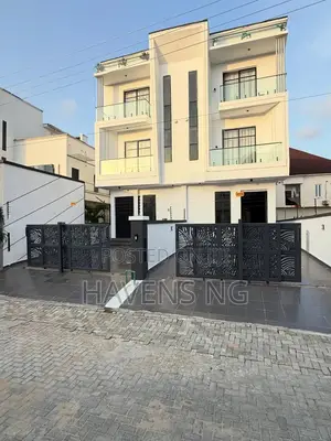 5bdrm Duplex in Lekki Expressway for sale