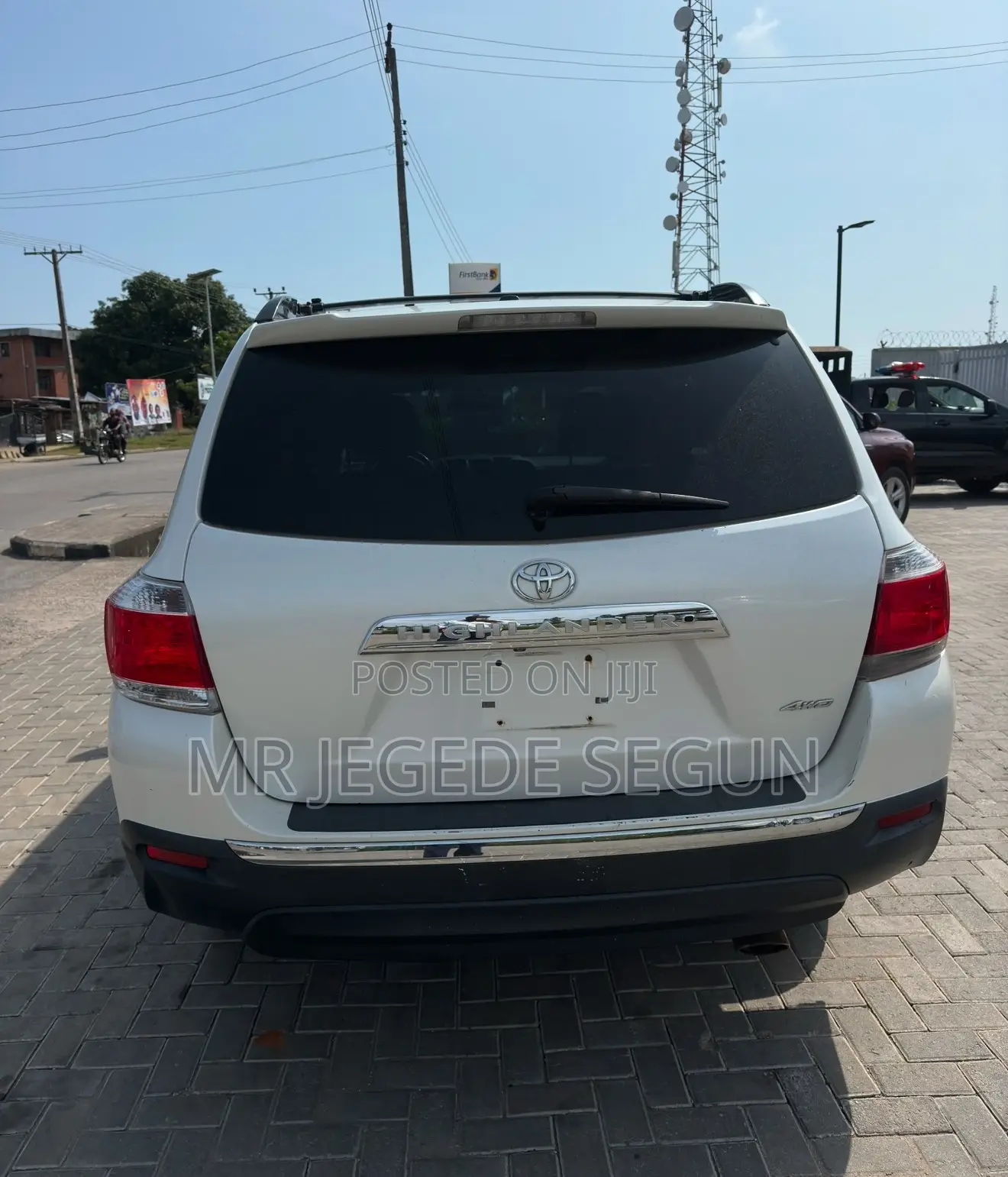 Toyota Highlander SE 2012 White