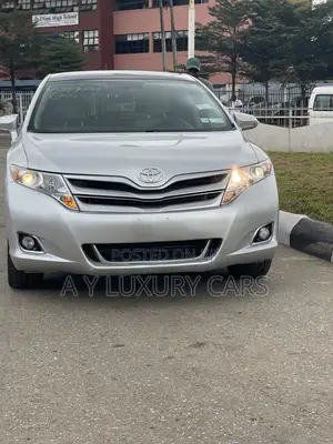 Toyota Venza XLE AWD 2013 Silver