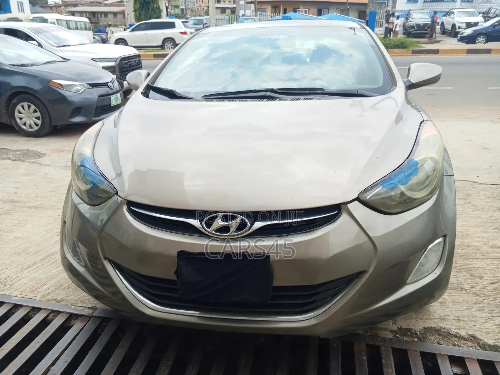 Hyundai Elantra 2013 Brown