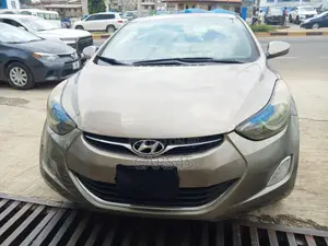 Hyundai Elantra 2013 Brown