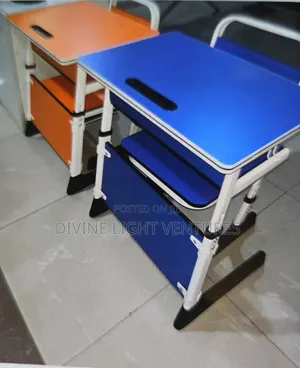 High Quality Table and Chairs for Reading