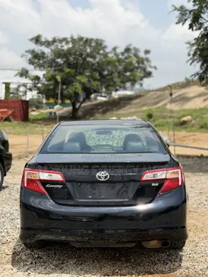 Toyota Camry SE 4dr Sedan (2.5L 4cyl 6A) 2014 Black