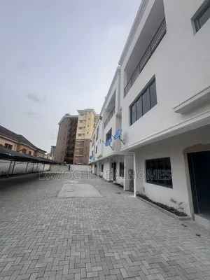 4bdrm Duplex in Parkview Estate for rent