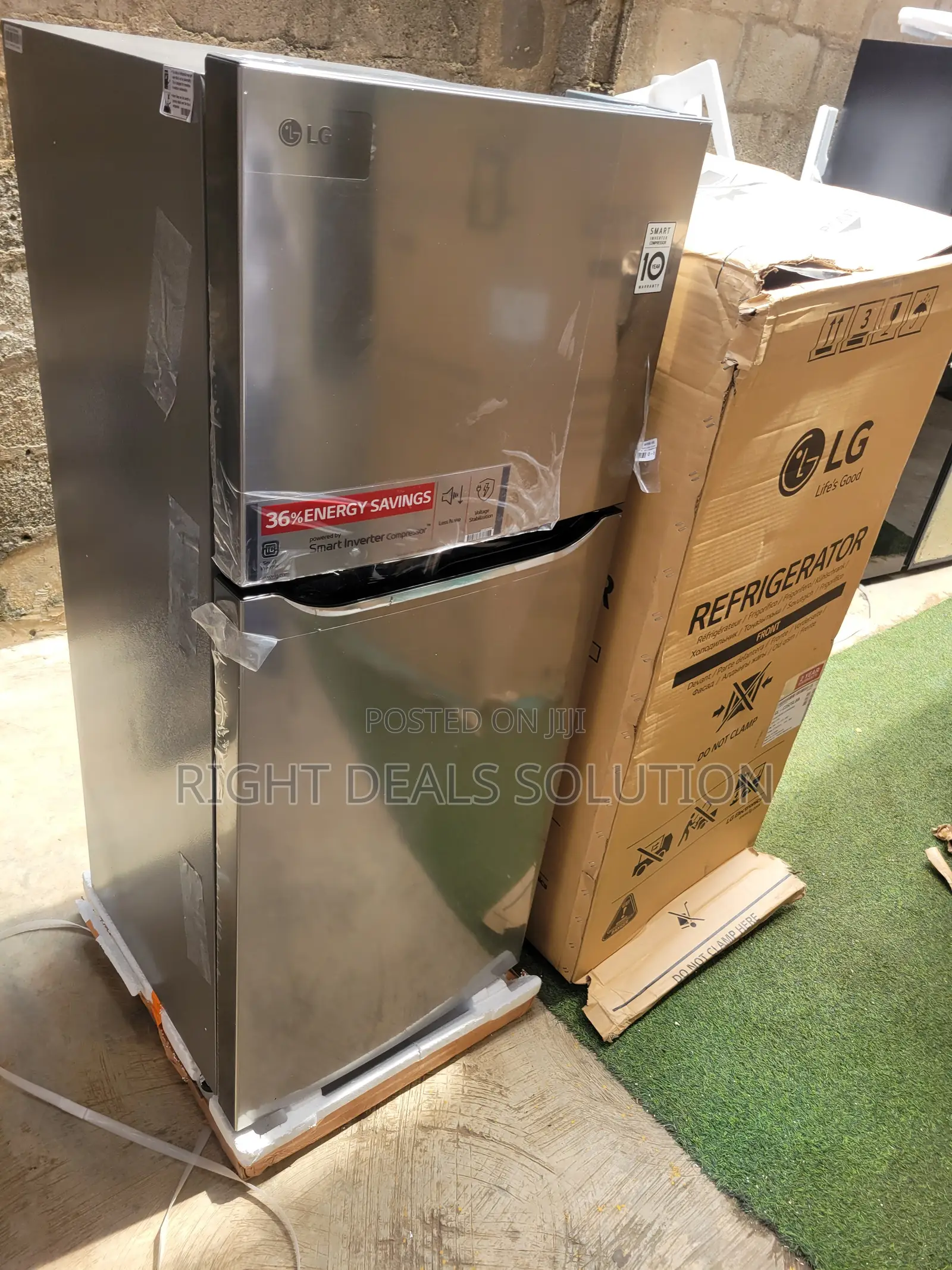 Modern Silver Top Freezer Refrigerator – 234L