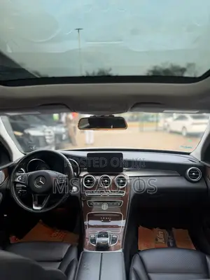 Mercedes-Benz C300 2016 Silver